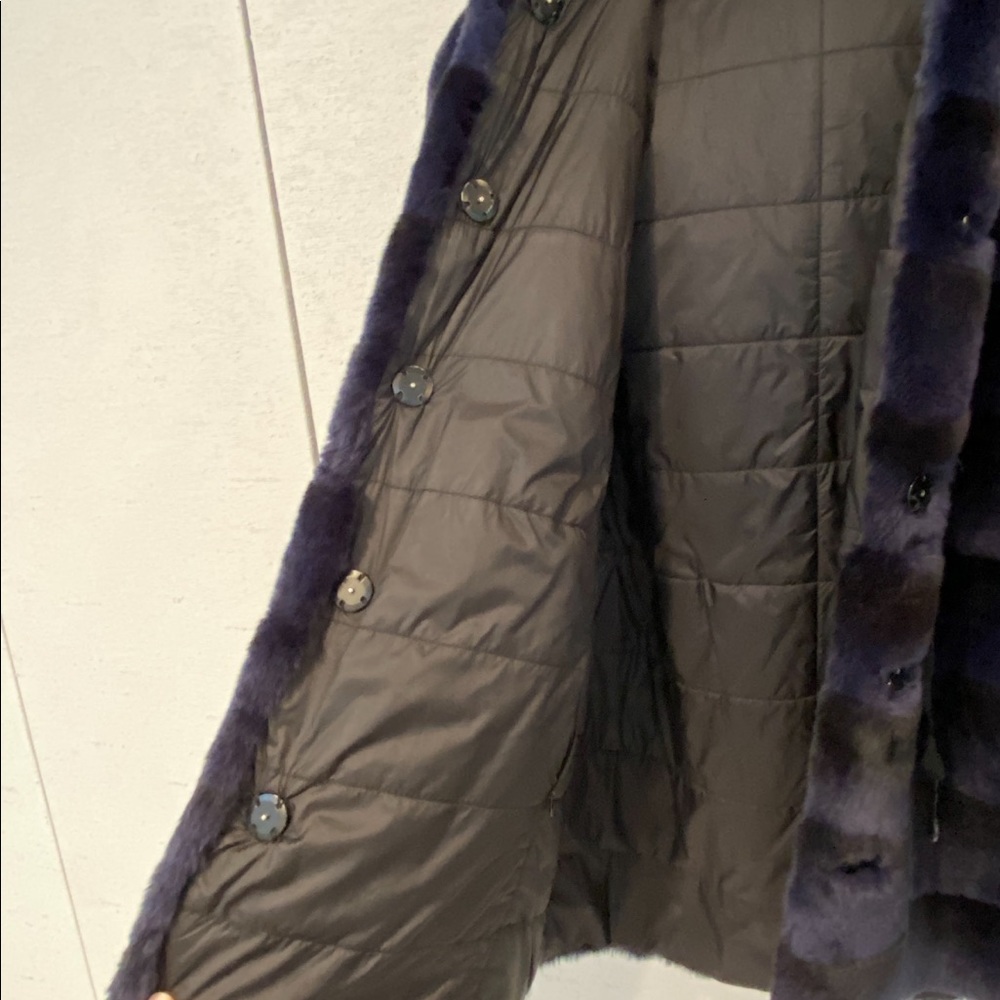 Fur Coat - Picture 13 of 14